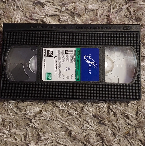 The X Flies Movie VHS - Picture 6 of 8